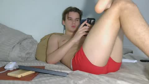 Snapshot of auston_r1ch chatting on December 23, 1:51 am Auston 3 online show from December 23, 1:51 am