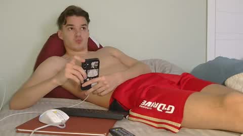 Snapshot of auston_r1ch chatting on January 15, 12:15 pm Auston 3 online show from January 15, 12:15 pm