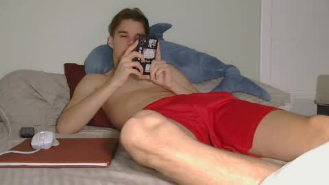 Snapshot of auston_r1ch chatting on January 28, 10:01 pm Auston 3 online show from January 28, 10:01 pm
