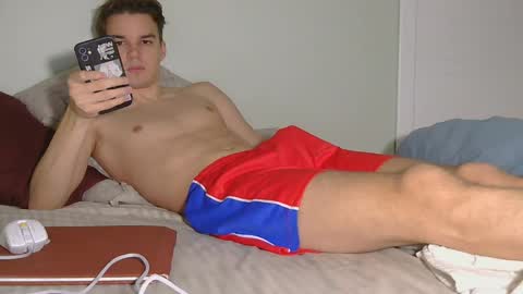 Snapshot of auston_r1ch chatting on February 2, 1:34 am Auston 3 online show from February 2, 1:34 am