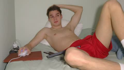 Snapshot of auston_r1ch chatting on February 8, 6:01 pm Auston 3 online show from February 8, 6:01 pm
