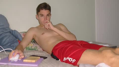 Snapshot of auston_r1ch chatting on September 26, 8:57 pm Auston 3 online show from September 26, 8:57 pm