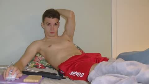 Snapshot of auston_r1ch chatting on September 27, 5:29 pm Auston 3 online show from September 27, 5:29 pm