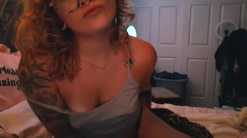 Autie 3 online show from May 13, 2:42 am