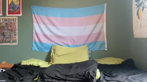 Snapshot of autumnlovesyou chatting on February 13, 8:05 pm Autumn Loves You online show from February 13, 8:05 pm