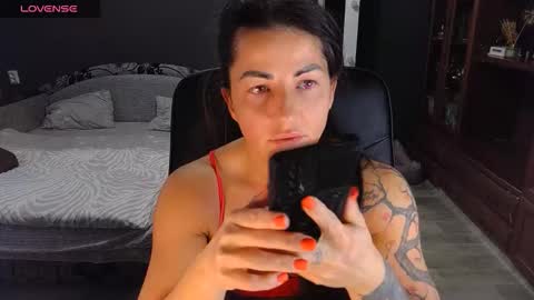 Ava online show from November 10, 9:41 am