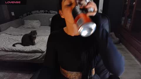 Ava online show from December 18, 6:36 pm