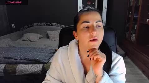 Snapshot of ava__doll chatting on February 26, 4:50 pm Ava online show from February 26, 4:50 pm