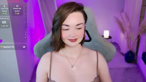 Snapshot of ava_blushy chatting on July 6, 3:03 pm Ava online show from July 6, 3:03 pm