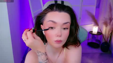 Snapshot of ava_blushy chatting on August 3, 2:11 pm Ava online show from August 3, 2:11 pm