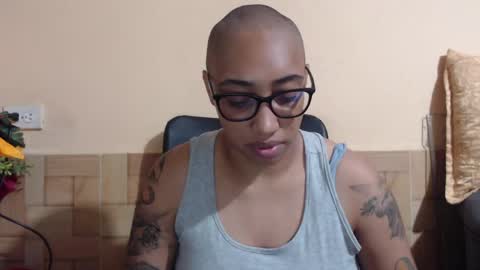 Snapshot of ava_f0xy chatting on June 5, 3:02 am Ava Jordana online show from June 5, 3:02 am