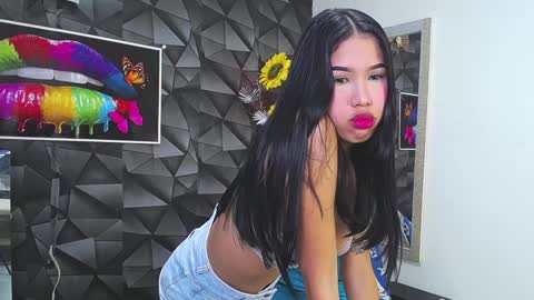 Snapshot of ava_jhonsson chatting on January 9, 3:44 pm ava online show from January 9, 3:44 pm