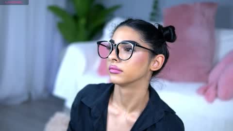 Snapshot of avacalvert chatting on March 29, 6:19 pm Ava online show from March 29, 6:19 pm