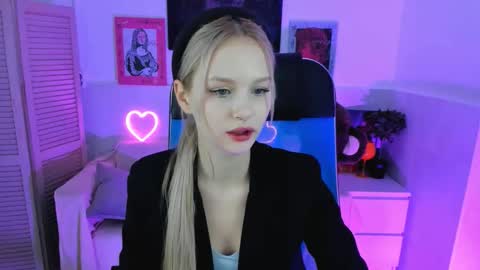 Snapshot of avadaviis chatting on October 18, 2:29 pm Ava nonude online show from October 18, 2:29 pm