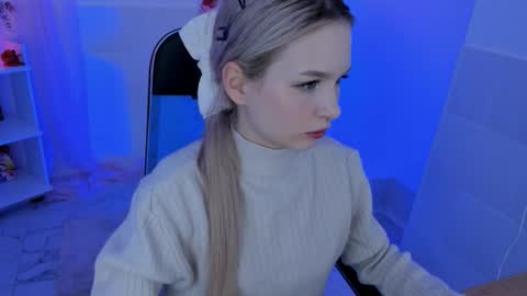 Snapshot of avadaviis chatting on November 5, 3:12 pm Ava nonude online show from November 5, 3:12 pm