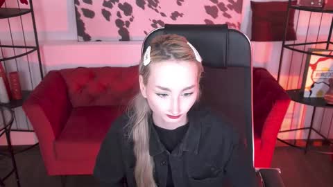 Snapshot of avadaviis chatting on February 15, 1:20 pm Ava nonude online show from February 15, 1:20 pm