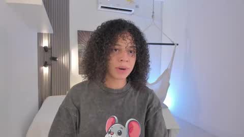 Snapshot of avalon_badger chatting on March 23, 7:40 pm Avalon online show from March 23, 7:40 pm