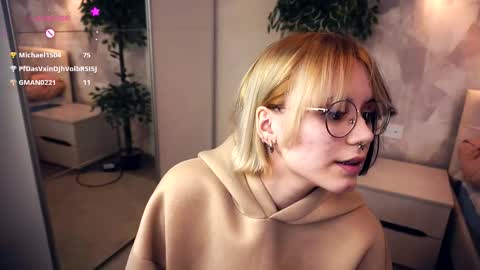 avaobierne online show from January 31, 7:11 pm