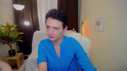avasaturnian online show from September 13, 12:05 pm