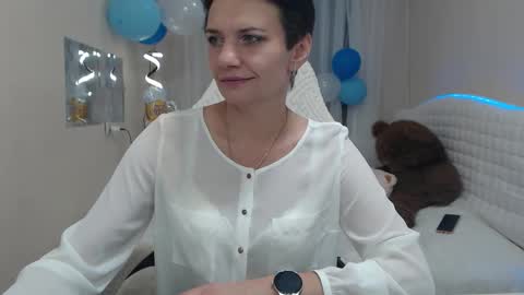 Snapshot of avasaturnian chatting on September 28, 12:10 pm avasaturnian online show from September 28, 12:10 pm