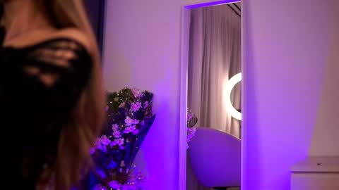 Carina online show from January 15, 2:27 am