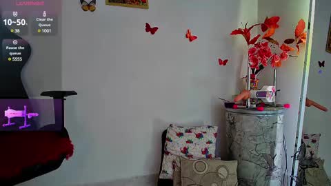 Snapshot of avatomas chatting on February 13, 2:23 am Ava Tomas online show from February 13, 2:23 am