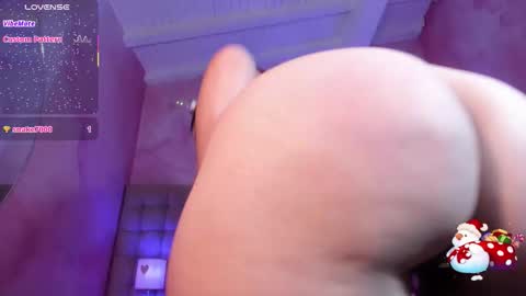 avawhiite online show from December 4, 5:32 pm