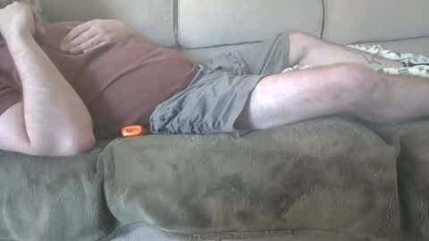 average_stag online show from May 10, 7:41 pm