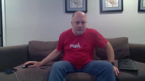 Snapshot of averagegreg chatting on September 14, 4:11 am Greg online show from September 14, 4:11 am