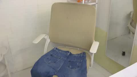 Rhian online show from February 2, 5:17 am