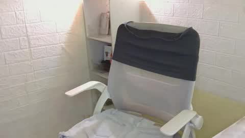 Rhian online show from March 24, 2:49 am