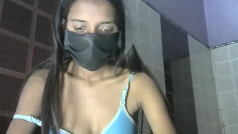 avery_lust01 online show from April 11, 5:45 am