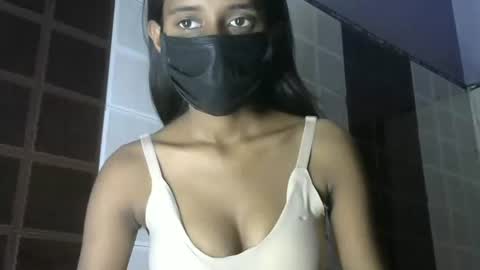 avery_lust01 online show from May 19, 10:43 am