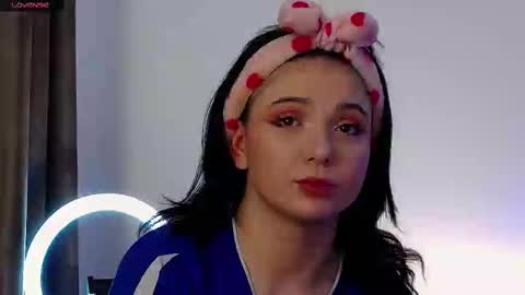 Snapshot of averywillow chatting on March 6, 2:08 pm AveryWillow online show from March 6, 2:08 pm