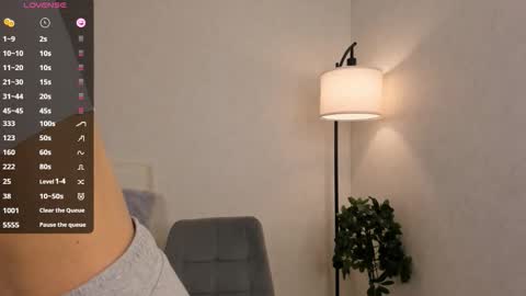 Lucy online show from March 22, 6:17 am