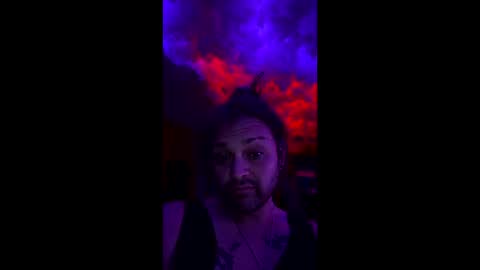 Snapshot of aviedust626 chatting on April 7, 7:31 am aviedust626 online show from April 7, 7:31 am