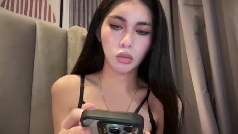 Snapshot of avimiller chatting on February 7, 3:49 pm avimiller online show from February 7, 3:49 pm