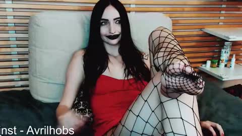 Snapshot of avrilhobs chatting on January 8, 2:41 pm Avril online show from January 8, 2:41 pm