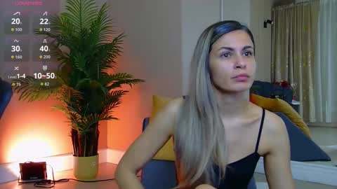 AVRILL CYRUX online show from March 5, 7:48 am