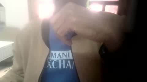 Snapshot of avrilogx chatting on March 30, 9:21 am dani danilo online show from March 30, 9:21 am