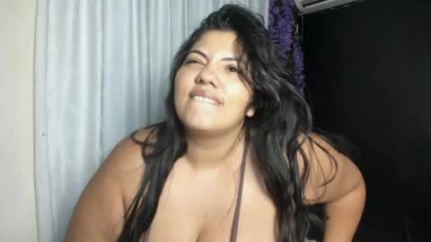 Snapshot of avrilrizox chatting on May 3, 10:38 pm avrilrizox online show from May 3, 10:38 pm