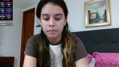 Snapshot of avrilthompson_ chatting on January 14, 12:11 am Avril Thompson online show from January 14, 12:11 am