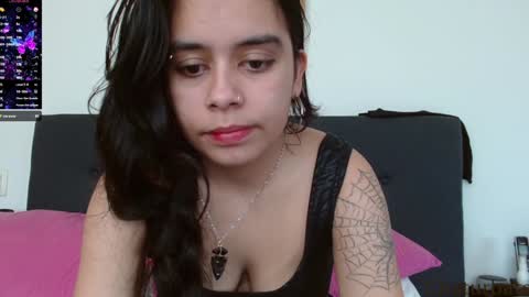 Snapshot of avrilthompson_ chatting on February 3, 5:14 pm Avril Thompson online show from February 3, 5:14 pm