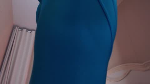 Avrora Inst online show from November 27, 9:28 pm