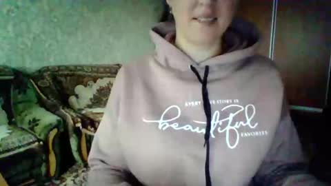 awesomeladyy online show from October 1, 8:31 am