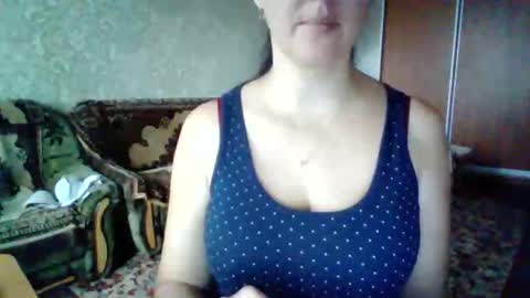 awesomeladyy online show from November 8, 9:20 am