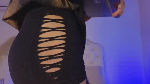 axarasss online show from April 27, 11:52 am
