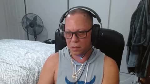 Alex online show from February 4, 5:24 am