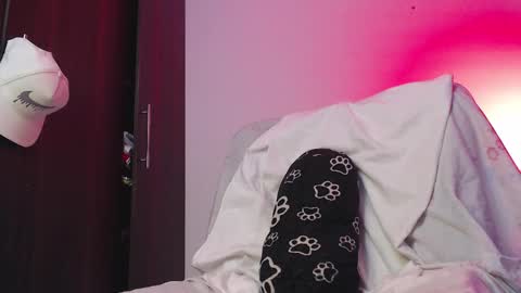 Snapshot of axel_7070 chatting on October 23, 9:24 pm Independiente Model online show from October 23, 9:24 pm