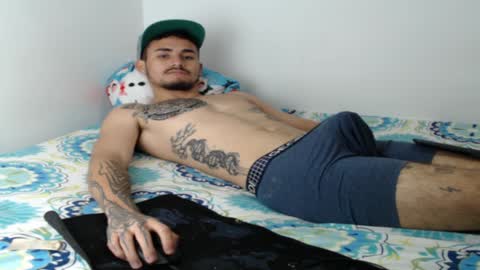 Axel online show from December 28, 2:32 pm